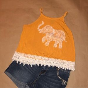 Elephant Crop Top With Pocket Printed Denim Shorts